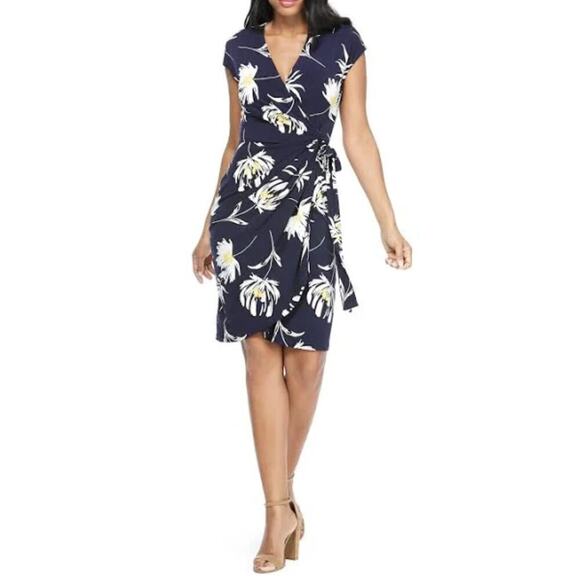 New! Maggy London Women's Floral Print V-neck Wrap Mini Dress - Picture 2 of 6